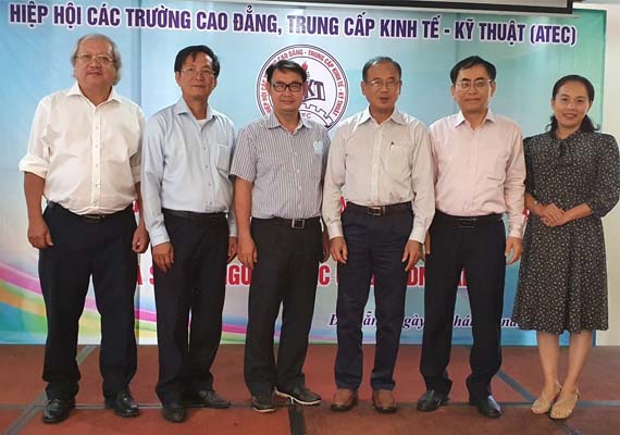 Lãnh Saigon Academy làm việc với Hiệp hội các trường cao đẳng kinh tế - kỹ thuật Việt Nam (ATEC).